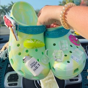 Margaritaville x Crocs